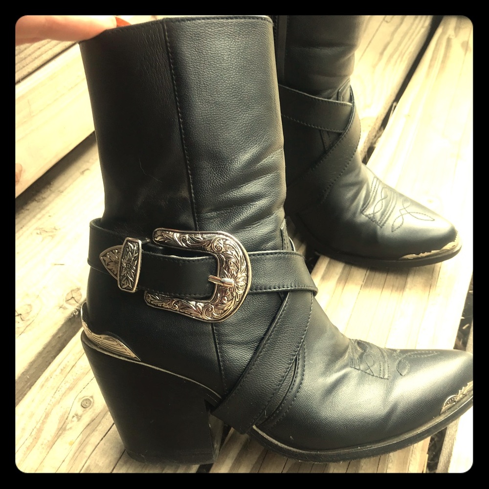 Wandering Coyote Cookie Boot